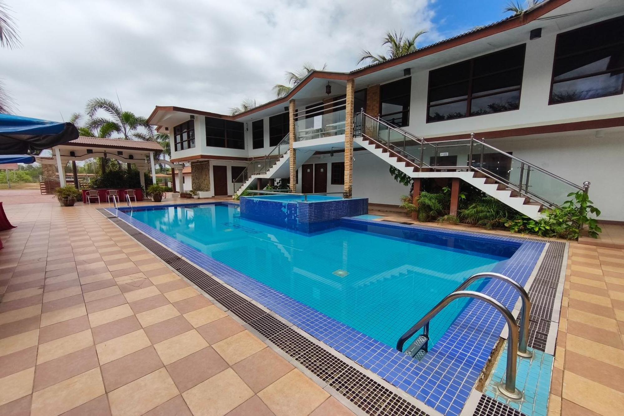 Alsafina Kijal Beach Resort & Restaurant Exterior photo